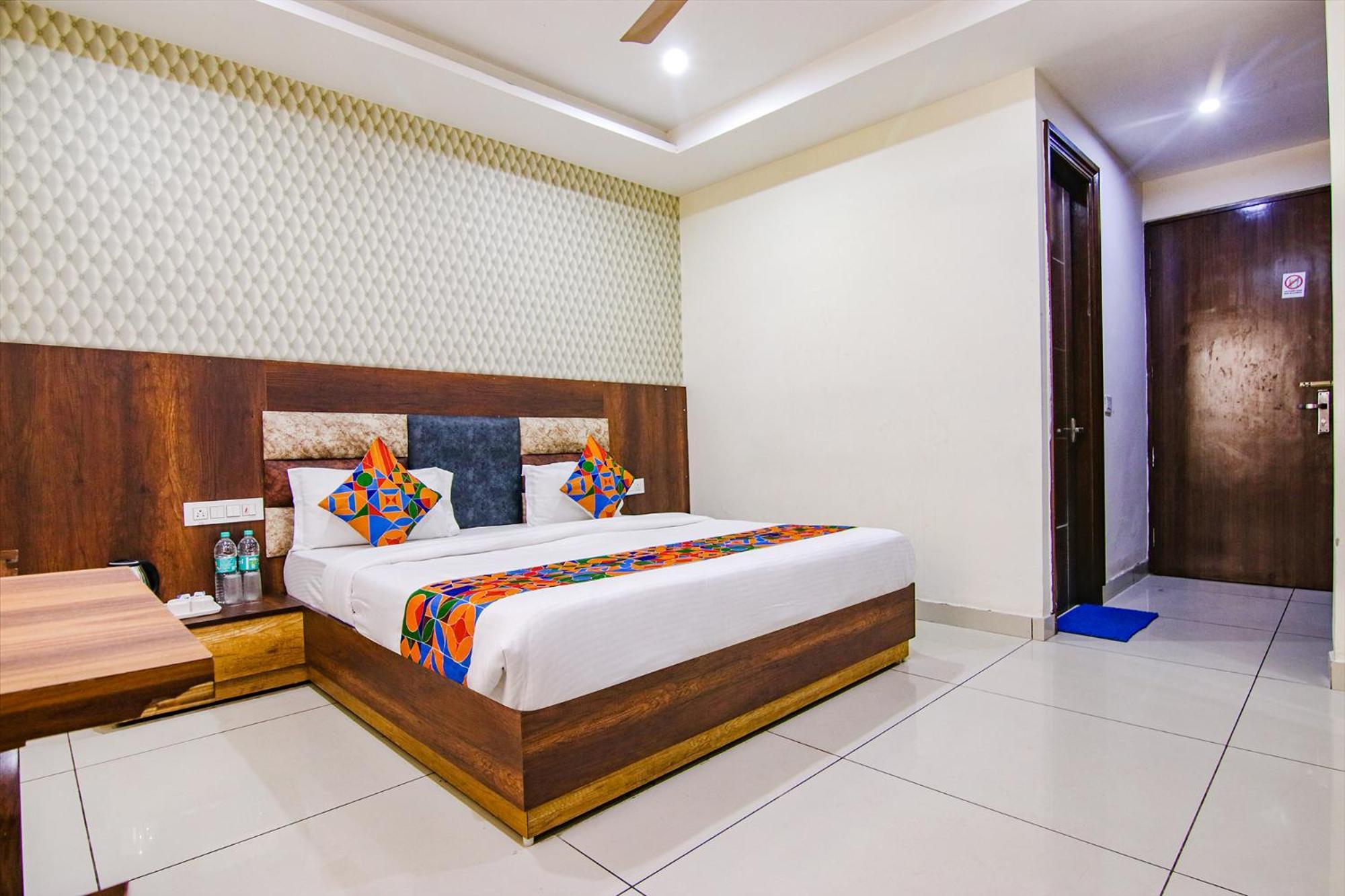 Fabhotel Lime Wood Mohali Exterior foto
