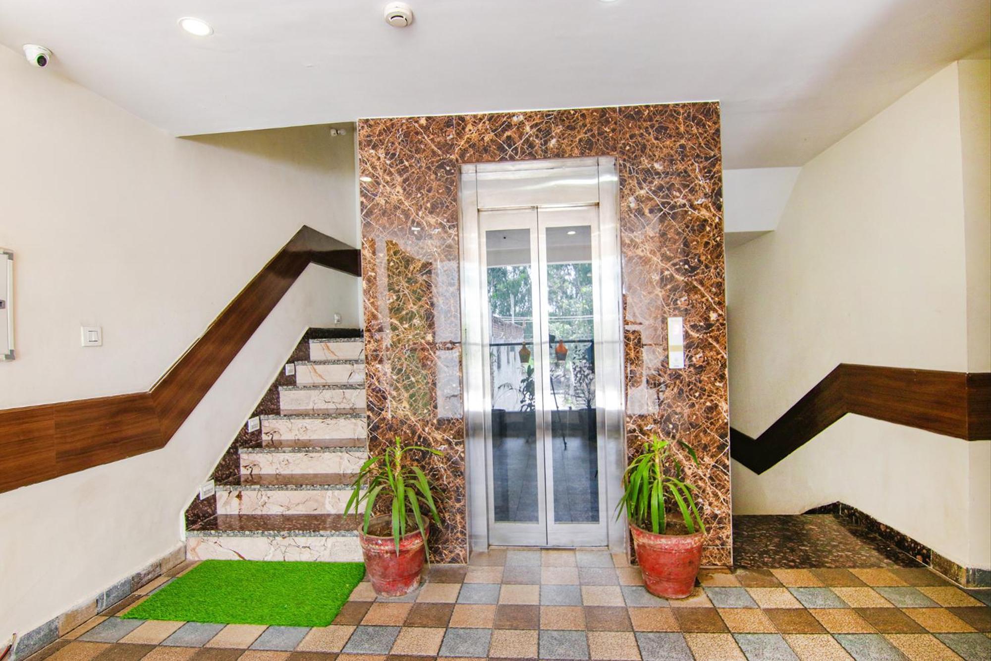 Fabhotel Lime Wood Mohali Exterior foto